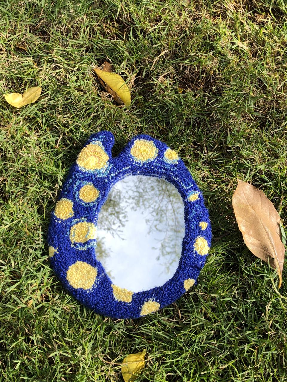 مرايا بتصميم مستوحى من فان جوخ - Punch needle