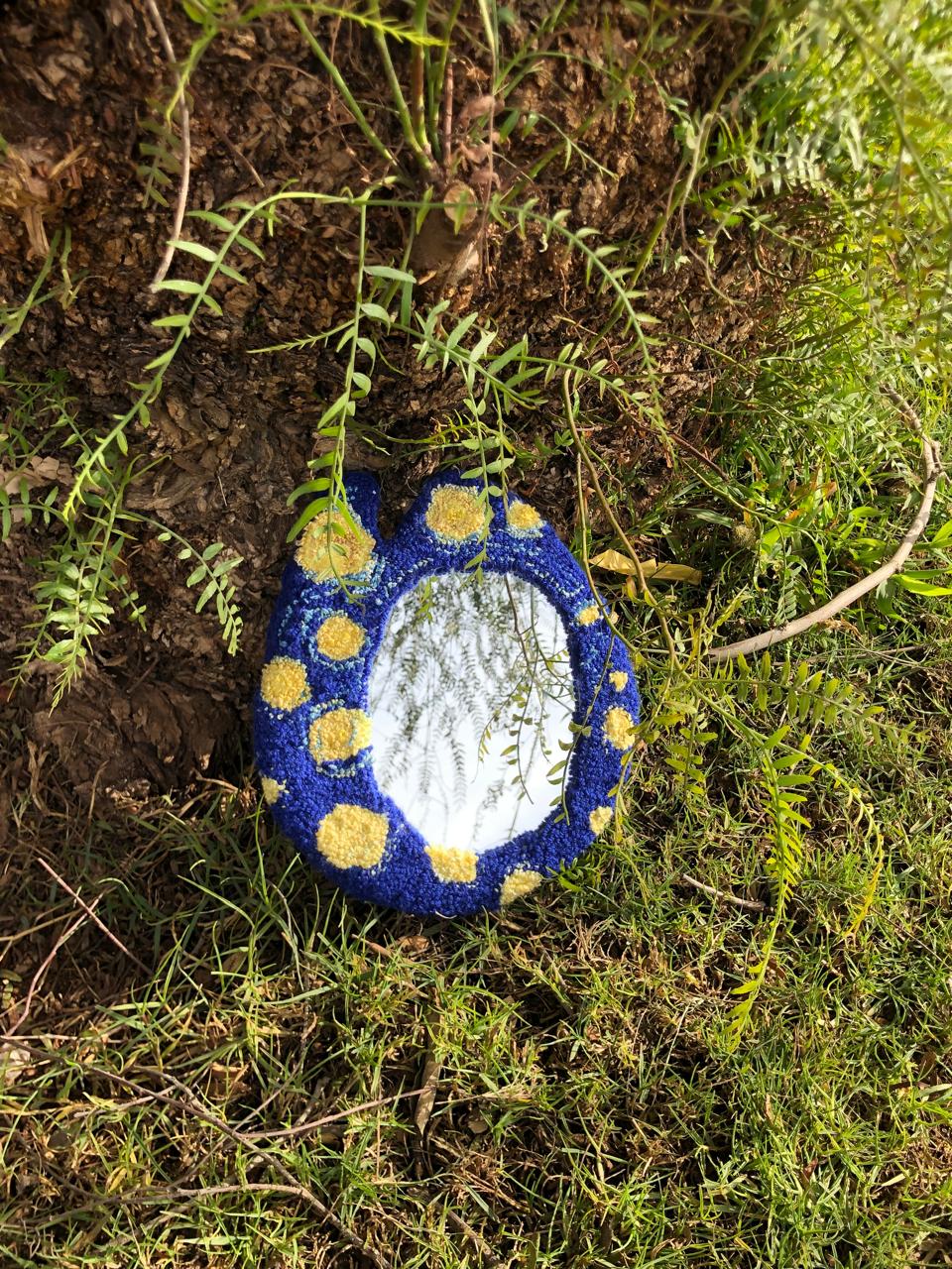 مرايا بتصميم مستوحى من فان جوخ - Punch needle